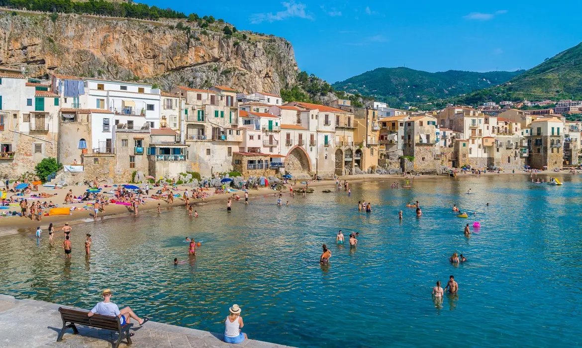 Cefalu gallery image 4