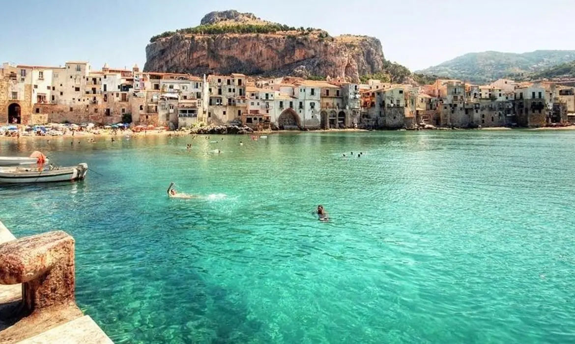 Cefalu gallery image 6