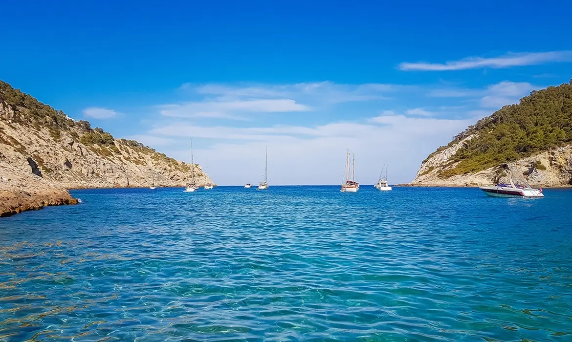 Cala Llonga gallery image 9