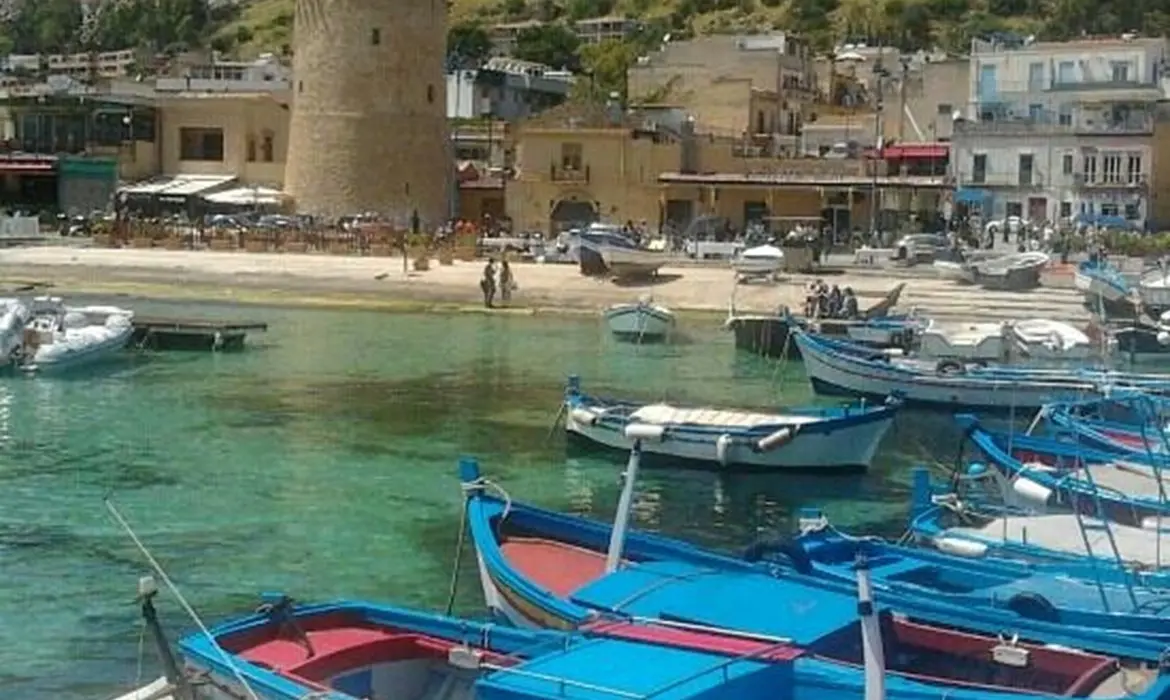 Mondello Palermo gallery image 1