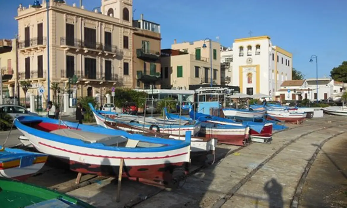 Mondello Palermo gallery image 2