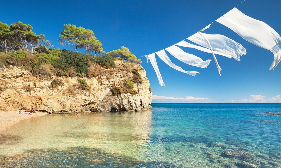 Aghios Sostis gallery image 9