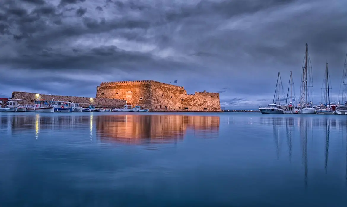 Stalis gallery image 1