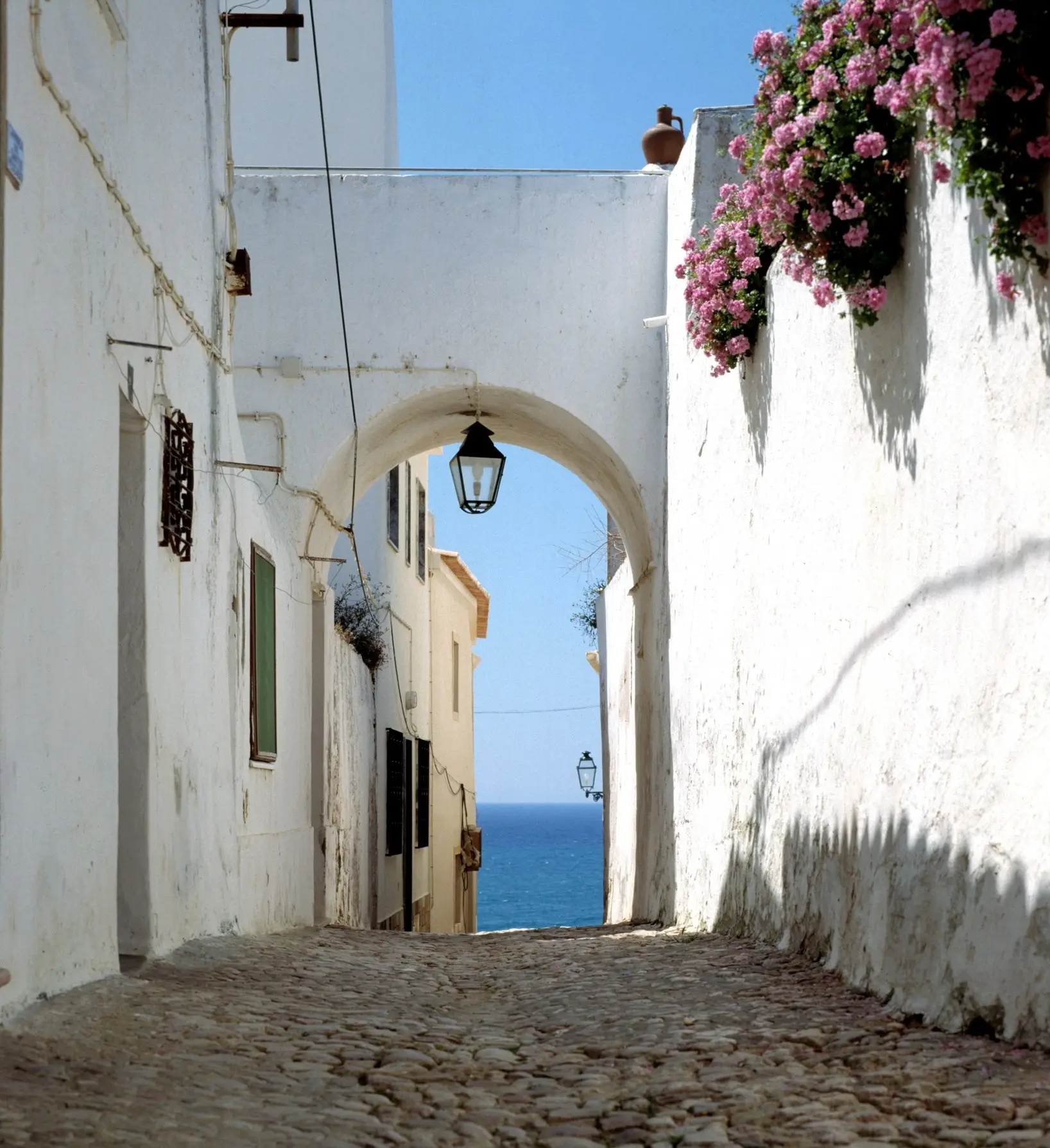 Praia da Oura gallery image 1