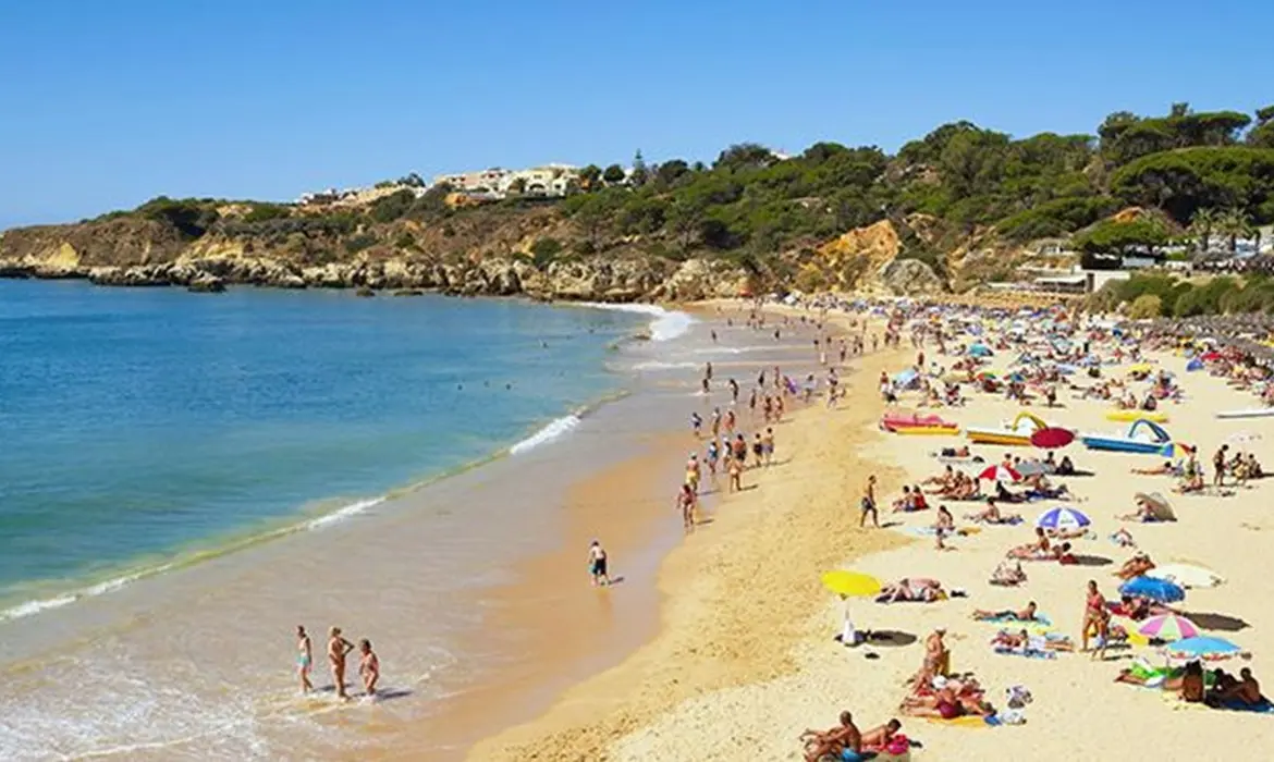 Praia da Oura gallery image 2