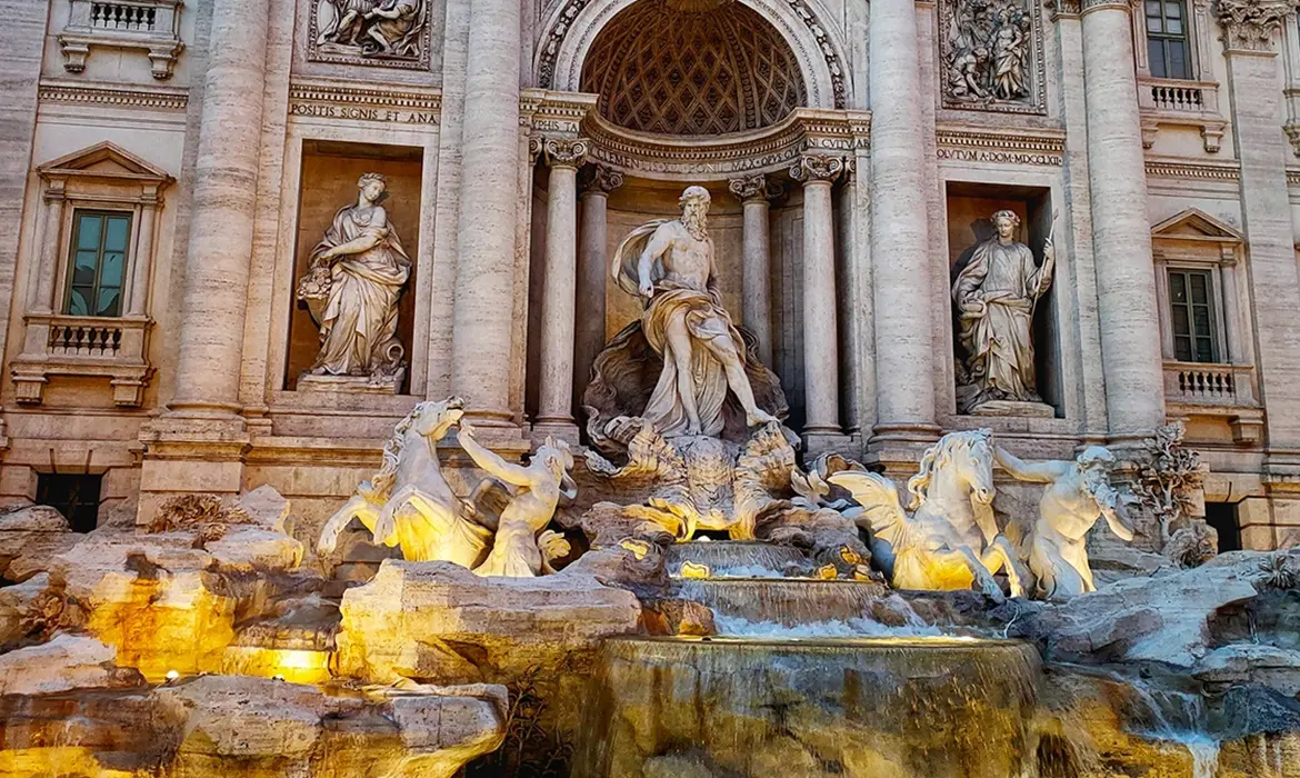 Spanish Steps /Trevi Area gallery image 8