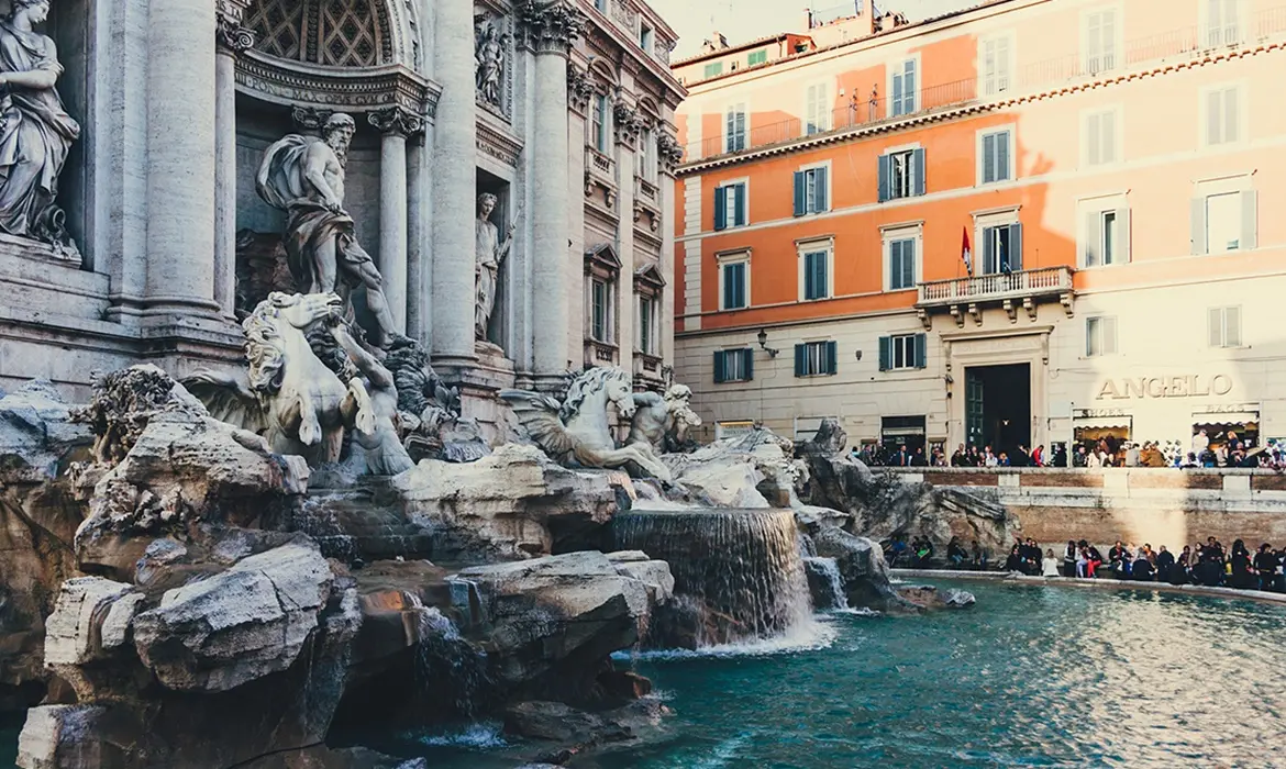 Spanish Steps /Trevi Area gallery image 9