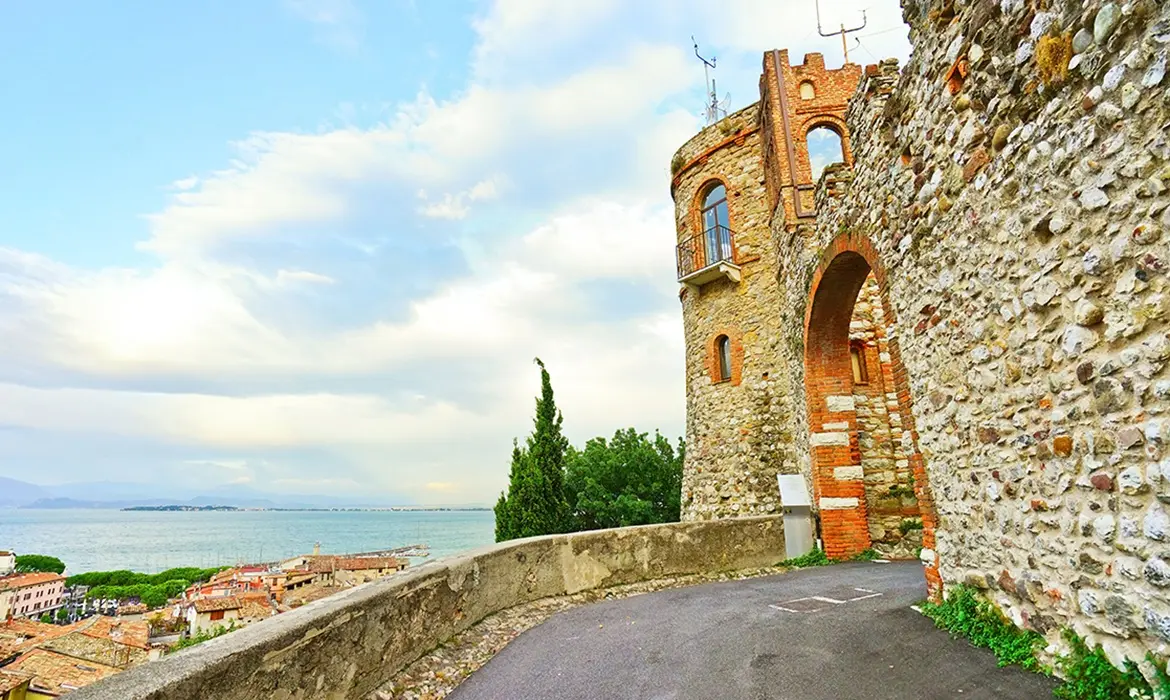 Desenzano Del Garda gallery image 4