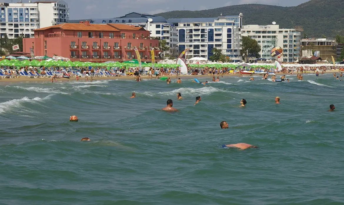 Sunny Beach gallery image 7